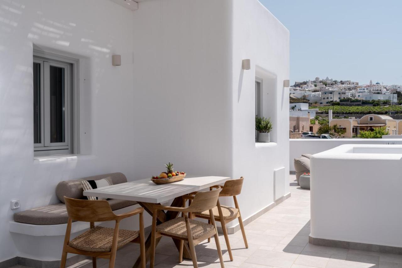 Arotron Santorini Acomodação com café da manhã Pýrgos Exterior foto